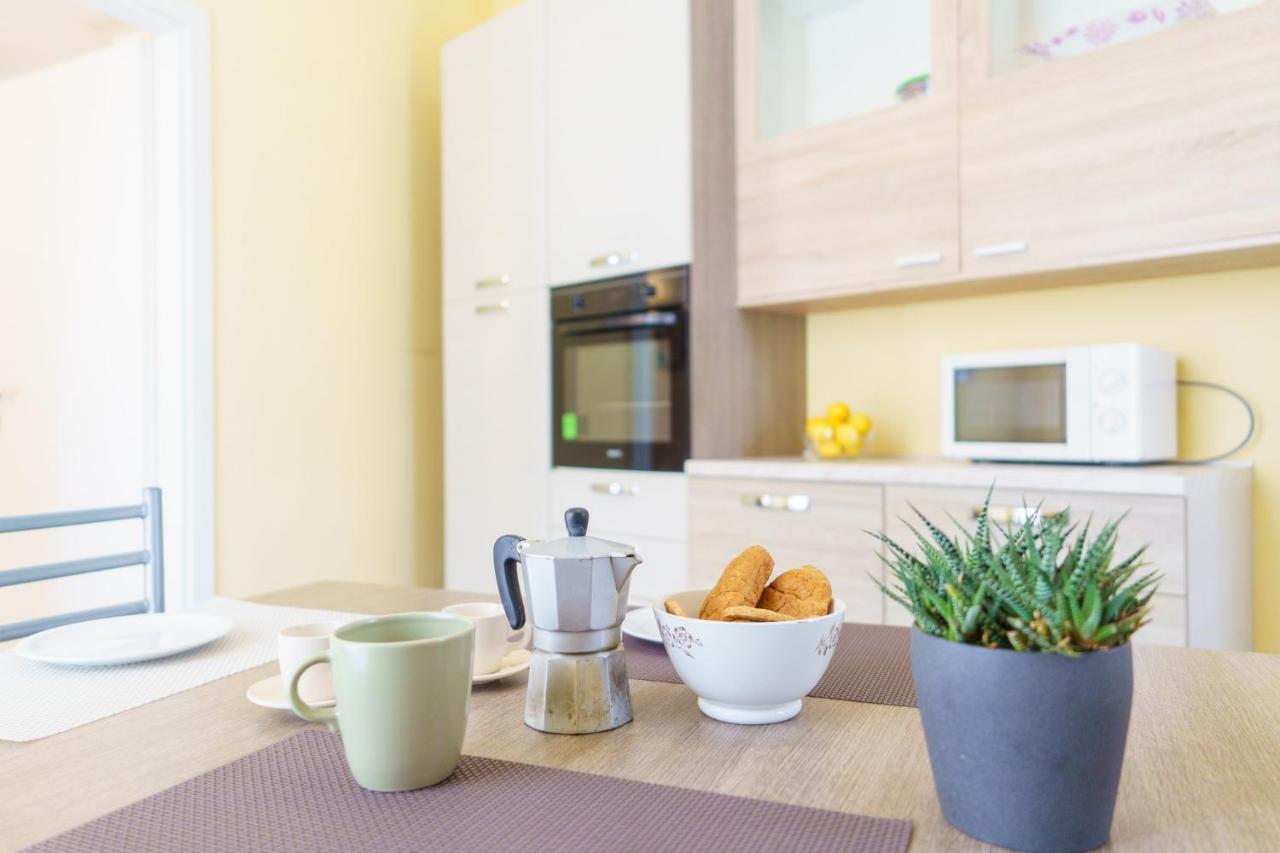 Siracusa Comfy & Central Apartment With Terrace Syracuse Екстер'єр фото
